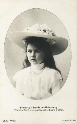 sophiehohenberg1901-3.jpg